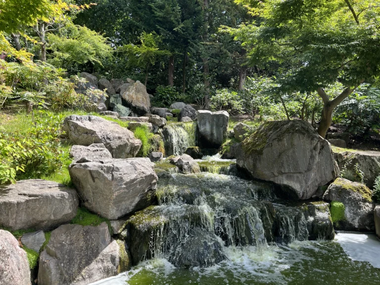 荷蘭公園 京都庭苑 小瀑布
