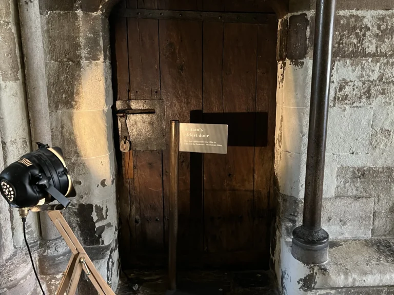英國最古老的門