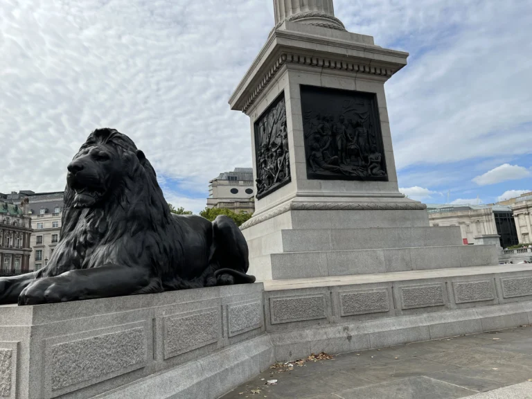 特拉法加廣場 銅獅子