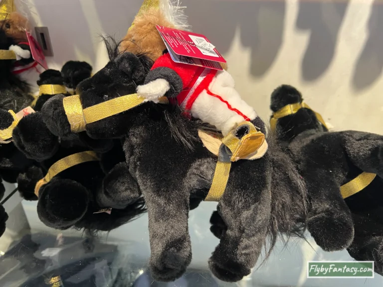 皇家騎兵博物館 黑馬玩偶