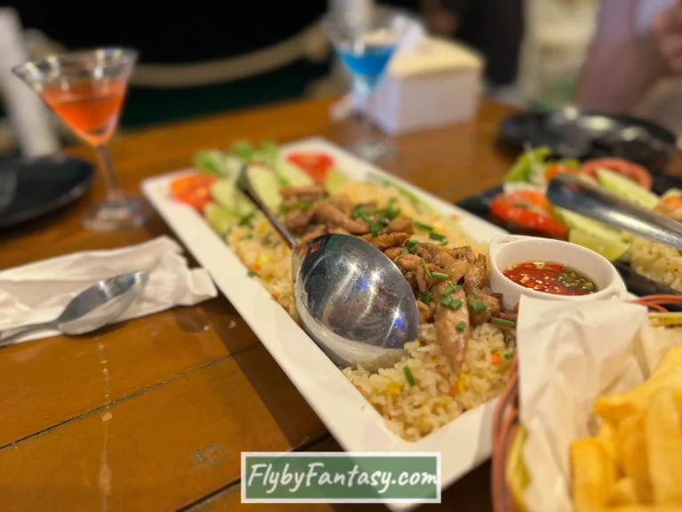 Tappia Floating Cafe Pattaya 雞肉炒飯