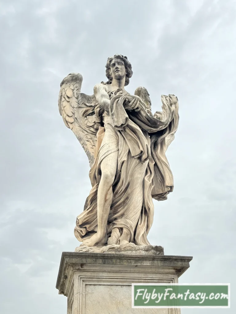 聖天使橋上的聖天使雕像
